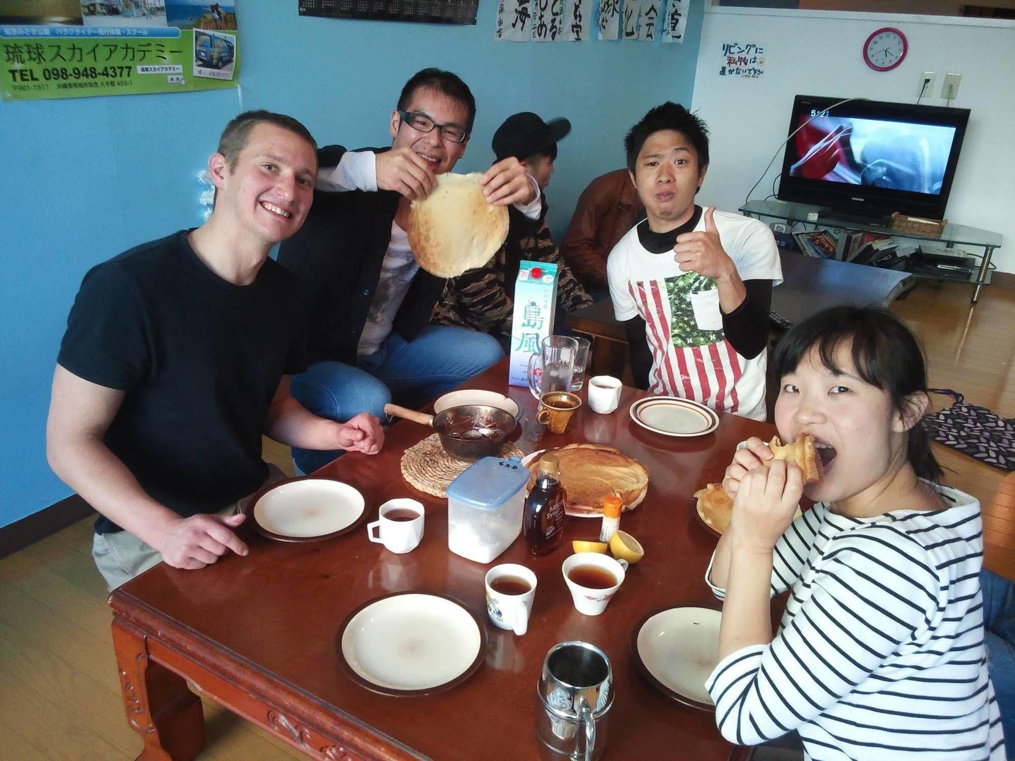 Little Asia Guest House Naha Luaran gambar