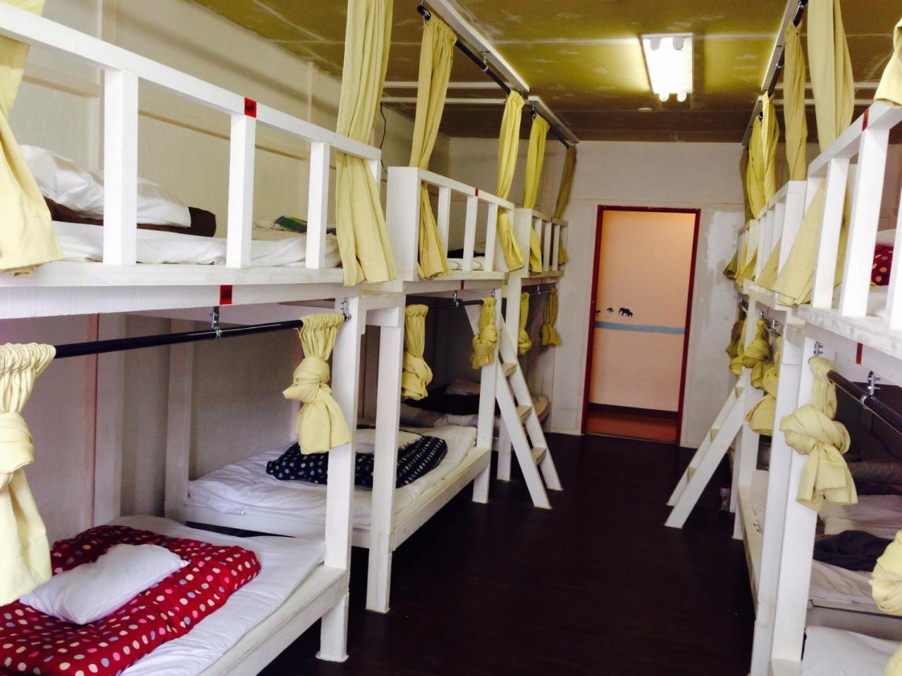 Little Asia Guest House Naha Luaran gambar