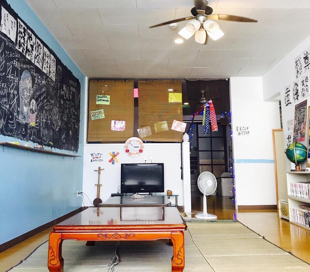 Little Asia Guest House Naha Luaran gambar